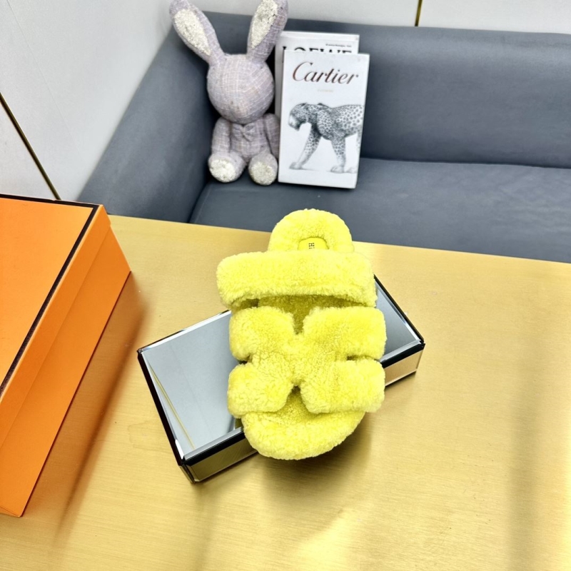 H**mes slippers